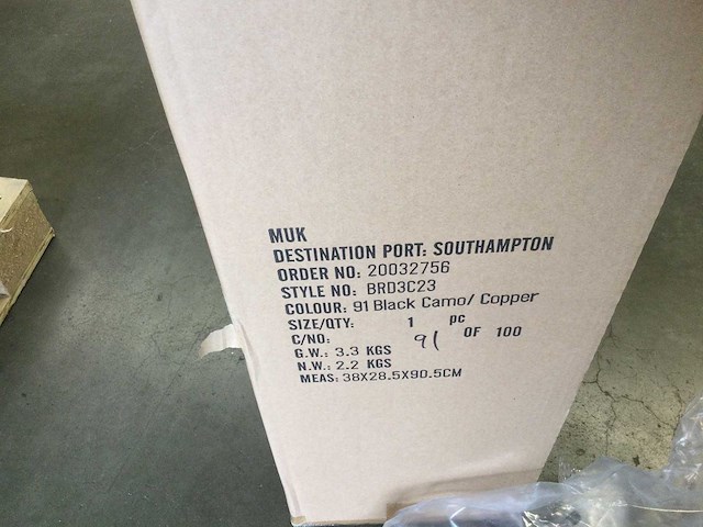 Golftas en 3 clubs en handschoenen - afbeelding 8 van  8