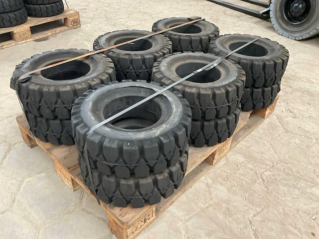 Gomysol 16x6x8 heftruck banden (12x) - afbeelding 2 van  5