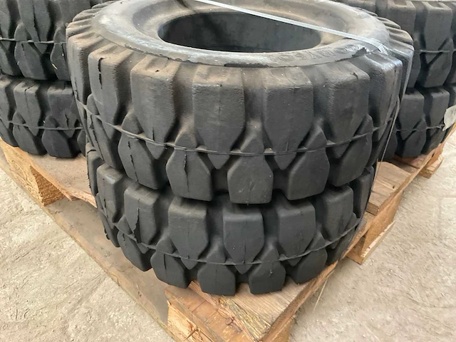 Gomysol 16x6x8 heftruck banden (12x) - afbeelding 5 van  5