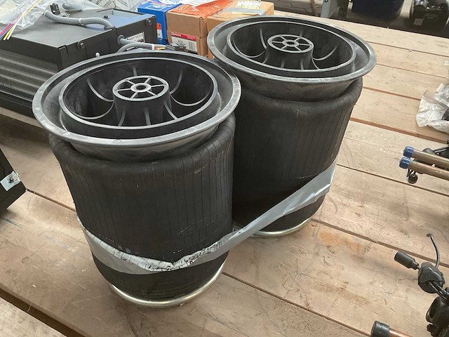 Good year air spring (2x) - afbeelding 1 van  4