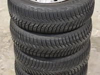 Good year autobanden met stalen velg - 175/70r13-82t - m+s - 4 stuks - afbeelding 1 van  8