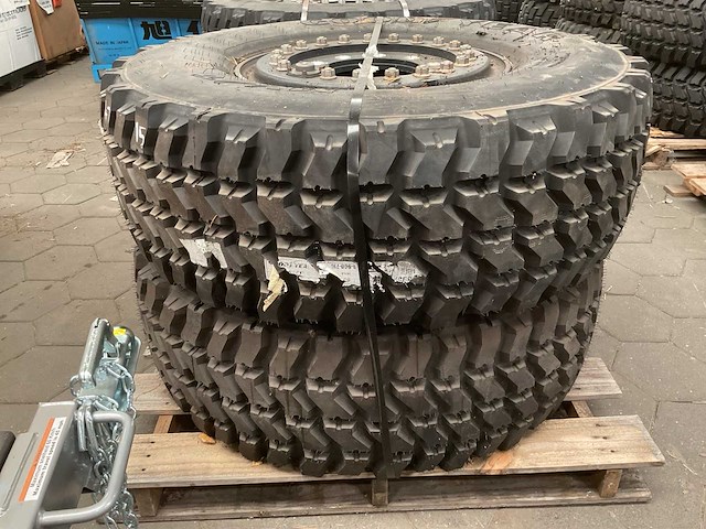 Good year band (2x) - afbeelding 1 van  3