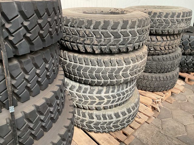 Good year band (4x) - afbeelding 1 van  3