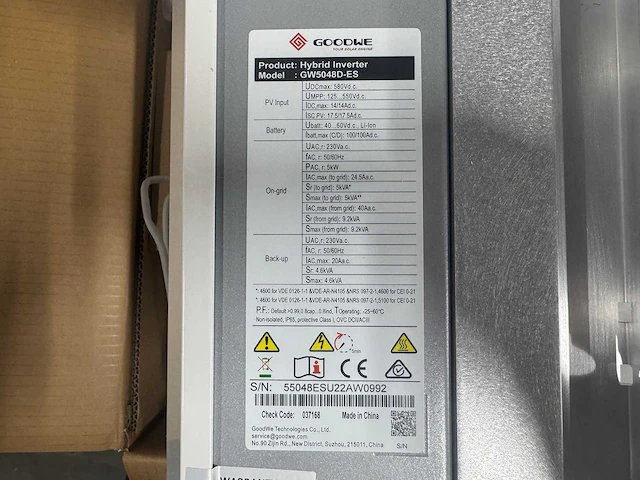 Goodwe + dyness - omvormer - 9.6 kw batterij t.b.v. energieopslag - afbeelding 3 van  9