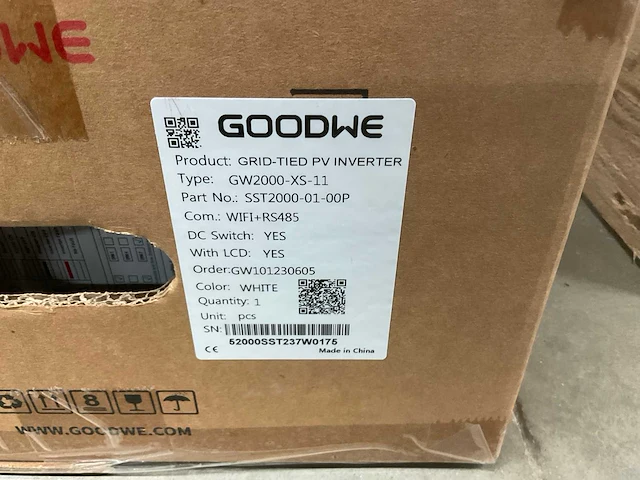 Goodwe gw2000-xs-11 omvormer - afbeelding 2 van  4