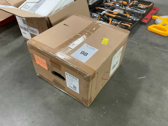 Goodwe gw2500-xs-11 omvormer - afbeelding 1 van  2