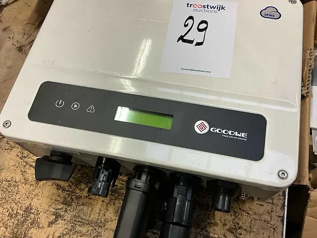 Goodwe gw2500-xs omvormer - afbeelding 3 van  5
