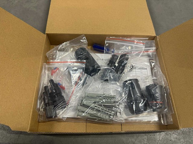 Goodwe + pylontech - omvormer - 7.1 kw batterij t.b.v. energieopslag - afbeelding 10 van  18