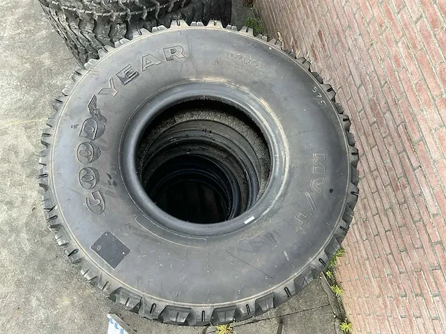 Goodyear 395/85r20 mv/t band (4x) - afbeelding 5 van  8