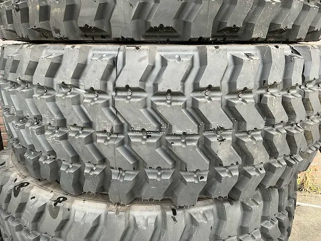 Goodyear 395/85r20 mv/t band (4x) - afbeelding 7 van  8