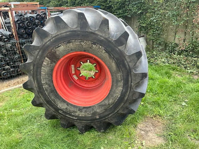 Goodyear banden - afbeelding 1 van  4