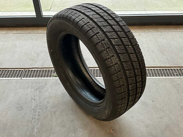Goodyear "cargo vector" 225/55 r17 - afbeelding 1 van  6