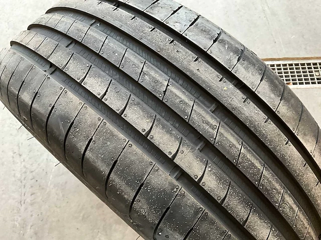 Goodyear "eagle f1" 245/40 r19 - afbeelding 2 van  7