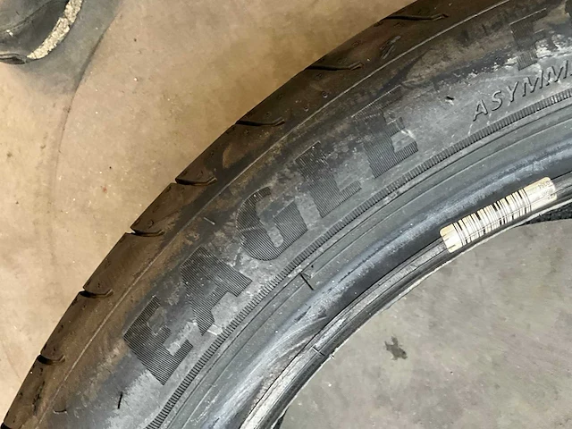 Goodyear "eagle f1" 275/35 r19 - afbeelding 6 van  7