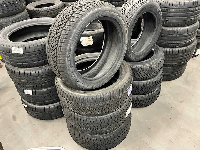 Goodyear "ultra grip" 235/50 r18 (4x) - afbeelding 7 van  7