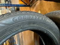 Goodyear ultragrip winterband 195/55r16 (4x) - afbeelding 3 van  4
