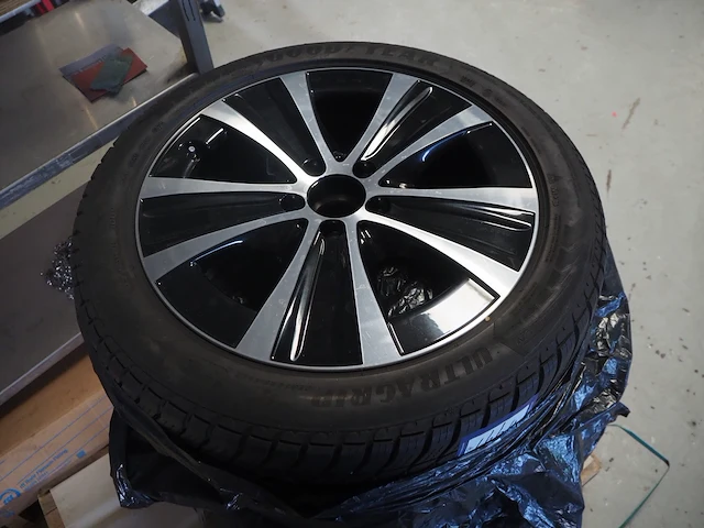 Goodyear - afbeelding 3 van  5