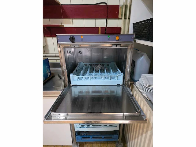 Goos - 500b - glazenvaatwasmachine op mobiel rvs onderstel - afbeelding 4 van  5