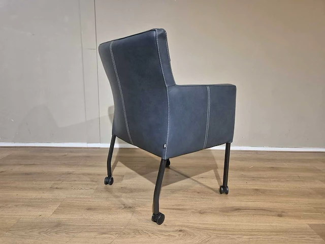 Goossens - seger - eetkamerstoel (4x) - showroommodel - afbeelding 11 van  14