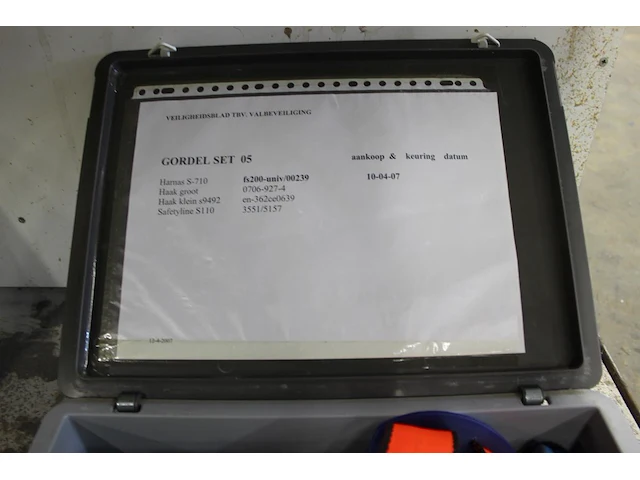 Gordelset ekman safety in kunststof koffer. - afbeelding 2 van  2
