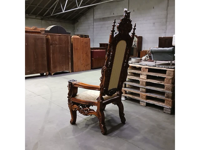 Gotische barok-stijl king & queen lion chair - afbeelding 11 van  16