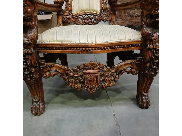 Gotische barok-stijl king & queen lion chair - afbeelding 16 van  16