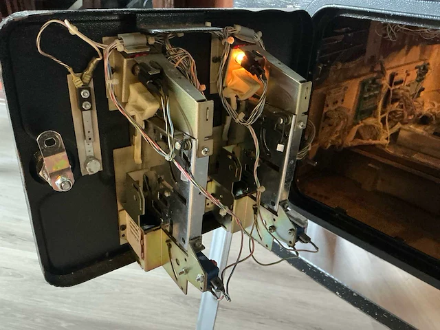 Gottlieb bad girls flipperkast freeplay - afbeelding 9 van  18