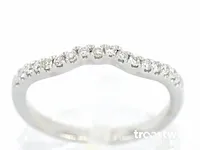Gouden aanschuifring met diamanten - afbeelding 1 van  8