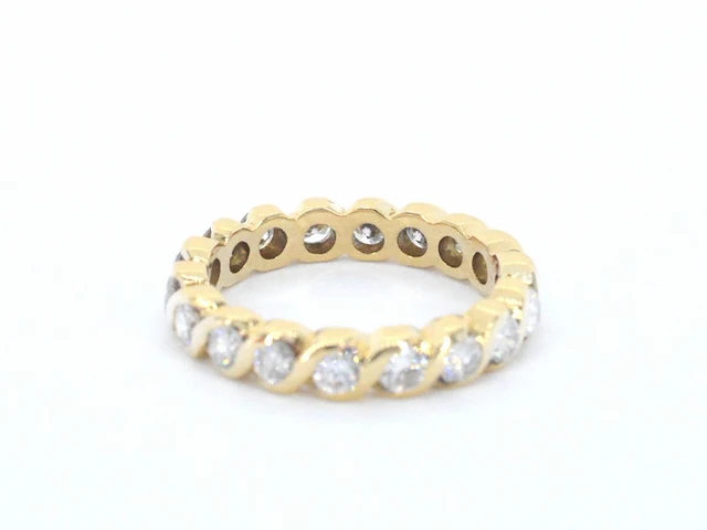 Gouden alliance ring met diamanten - afbeelding 6 van  8