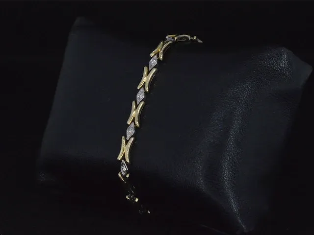 Gouden armband met diamanten - afbeelding 4 van  5