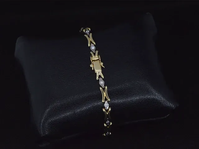 Gouden armband met diamanten - afbeelding 5 van  5