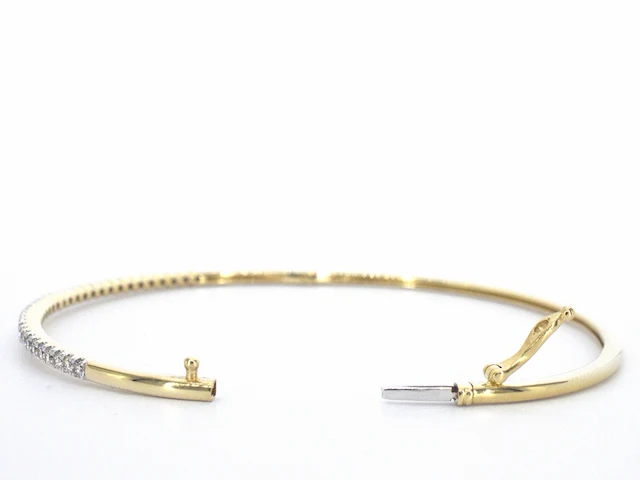 Gouden bangle armband met natuurlijke briljant geslepen diamanten - afbeelding 7 van  10