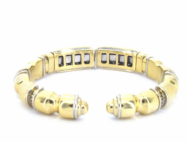 Gouden brede bangle armband met hoge kwaliteit aan diamanten - afbeelding 6 van  7