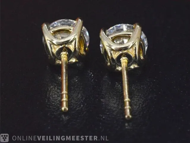 Gouden briljant oorbellen van 2.00 carat - afbeelding 5 van  10