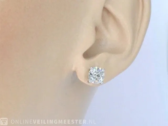 Gouden briljant oorbellen van 3.00 carat - afbeelding 2 van  8