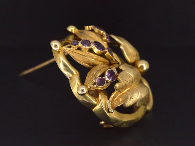 Gouden broche met amethist - afbeelding 3 van  6