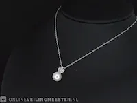 Gouden collier met diamanten en een parel - afbeelding 4 van  7