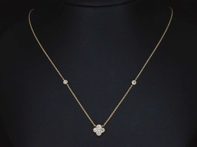 Gouden collier met diamanten hanger klaver vier - afbeelding 2 van  8