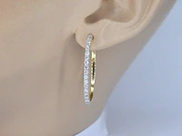 Gouden creolen oorbellen met diamanten - afbeelding 3 van  9