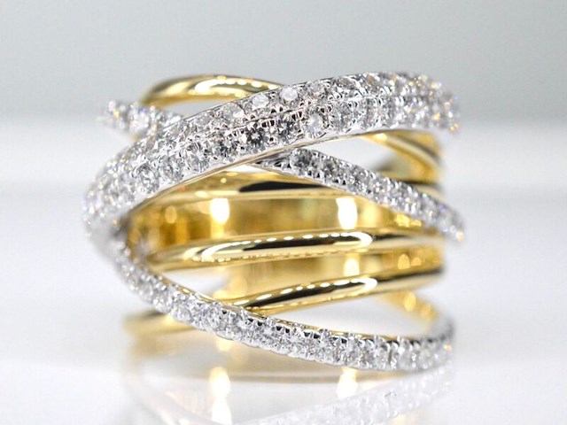 Gouden design ring met diamanten - afbeelding 1 van  7