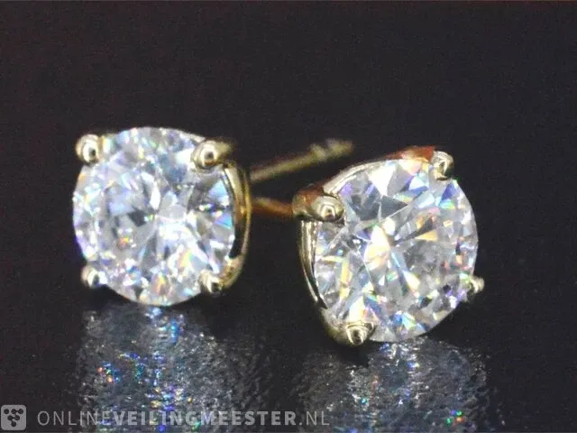 Gouden diamanten oorbellen van 2.00 carat - afbeelding 8 van  9