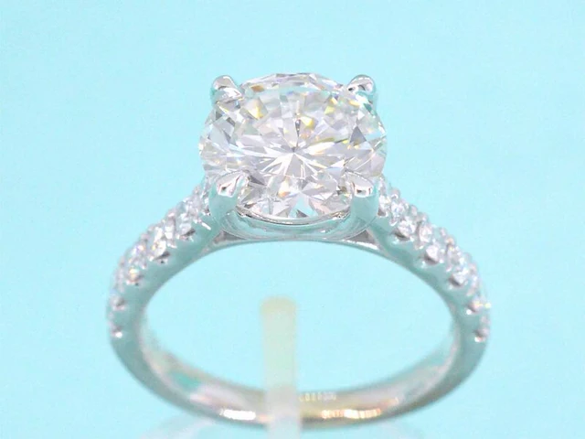 Gouden diamanten solitair ring met een grote diamant van 3.00 carat - afbeelding 1 van  8