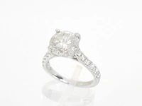 Gouden diamanten solitair ring met een grote diamant van 4.00 carat en kleine diamanten - afbeelding 4 van  9