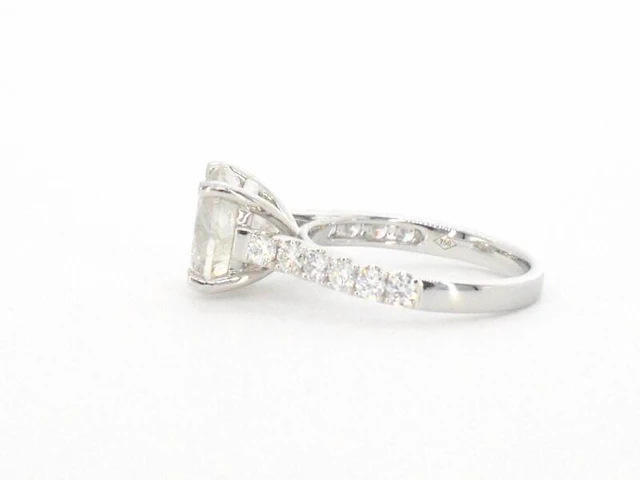 Gouden diamanten solitair ring met een grote diamant van 4.00 carat en kleine diamanten - afbeelding 5 van  9