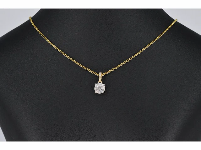 Gouden entourage hanger met briljant geslepen diamanten, excl. ketting - afbeelding 2 van  9