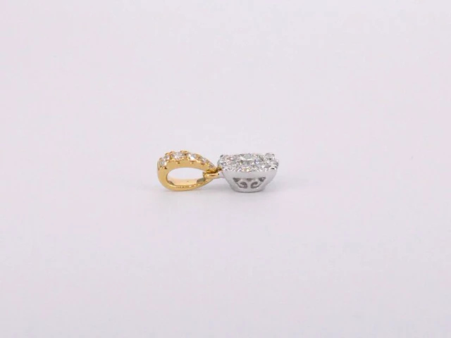 Gouden entourage hanger met briljant geslepen diamanten, excl. ketting - afbeelding 5 van  9