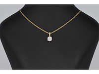 Gouden entourage hanger met briljant geslepen diamanten, excl. ketting - afbeelding 2 van  8