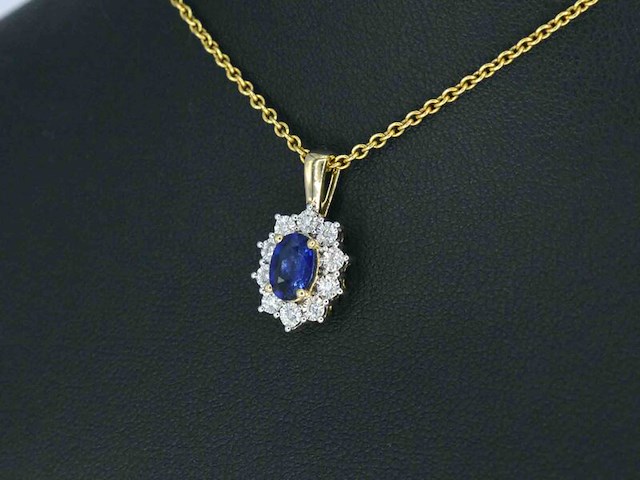 Gouden entourage hanger met diamanten en saffier, excl. ketting - afbeelding 3 van  7