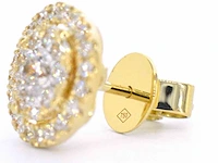 Gouden entourage oorbellen gezet met 60 briljant geslepen diamanten - afbeelding 9 van  11