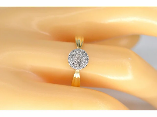 Gouden entourage ring met diamanten - afbeelding 2 van  7